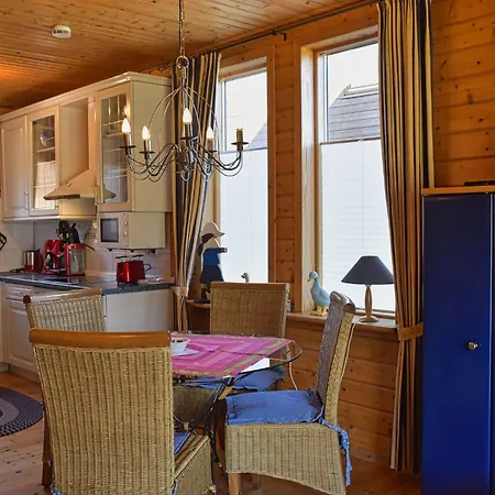 The House To 2 Ferienhaus *